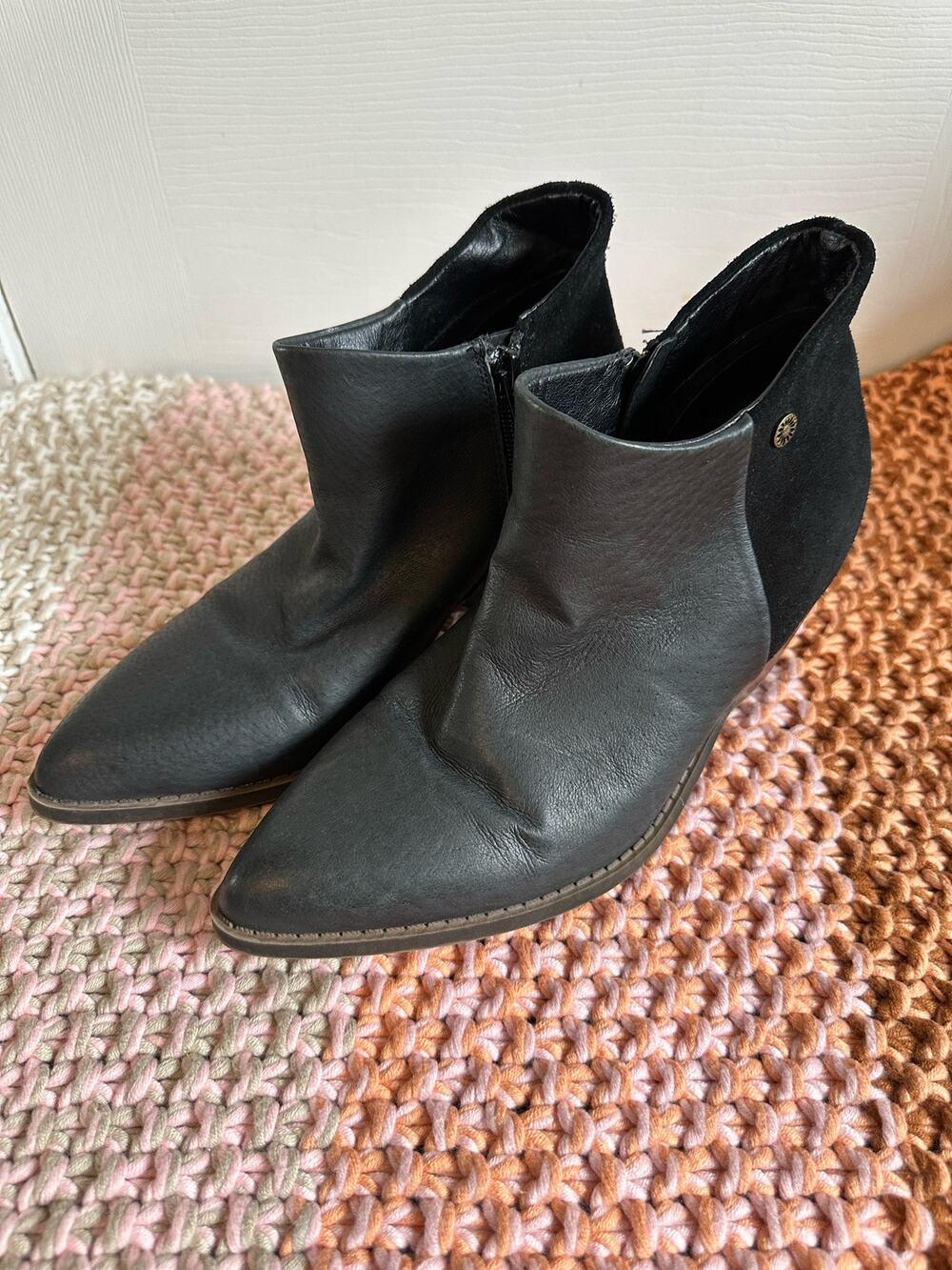 Yellowbox Women’s Booties Black Suede Leather Size 8